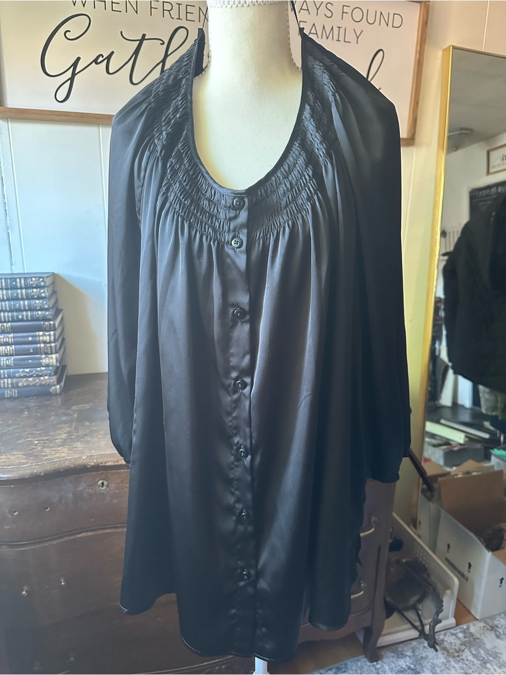 Vintage George Black Satin like Button-Front Women’s Top size 4x 26/28W